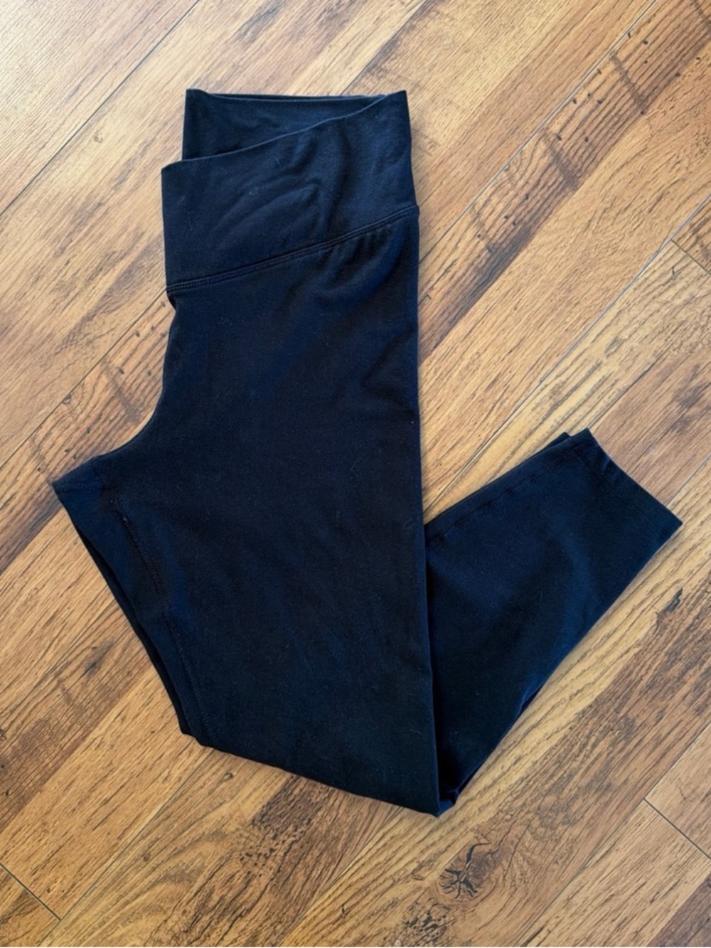 Old Navy Extra High-Rise Crossover Leggings - Black